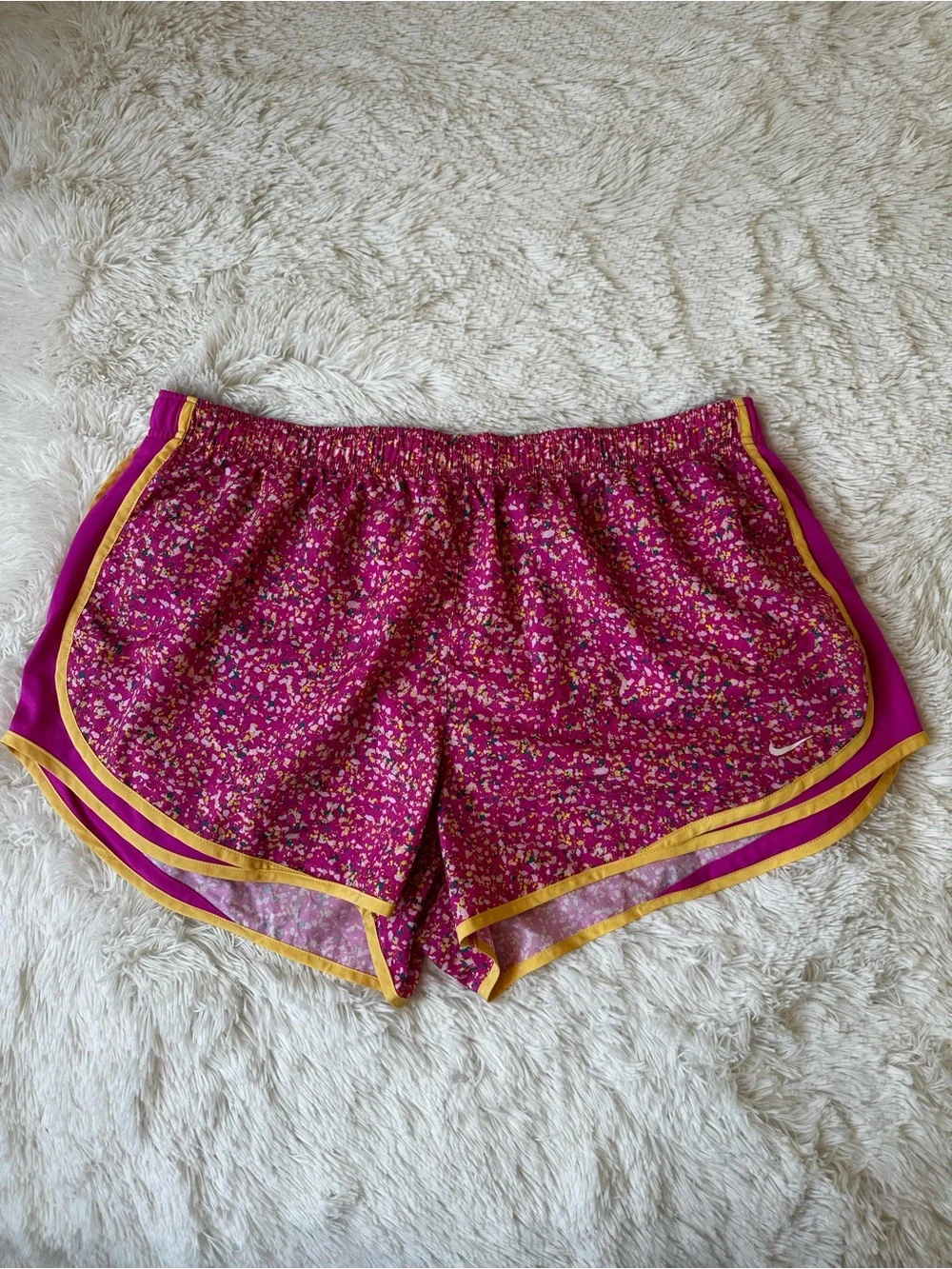 Nike Dri-FIT Plus Size 2X Athletic Workout Gym Shorts Pink Print Lined Women’s